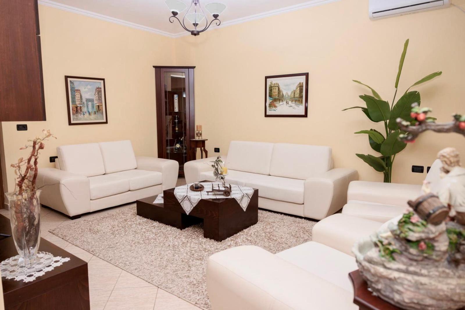 Heart Of Tirana Villa Exterior photo